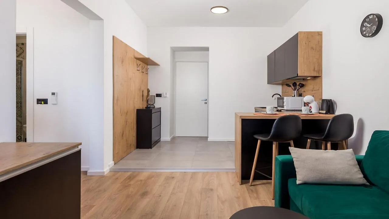 Apartments Bristol Rijeka