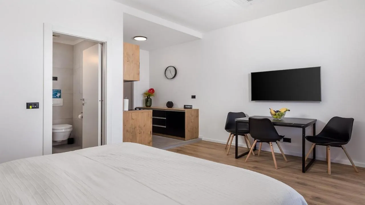 Apartments Bristol Rijeka