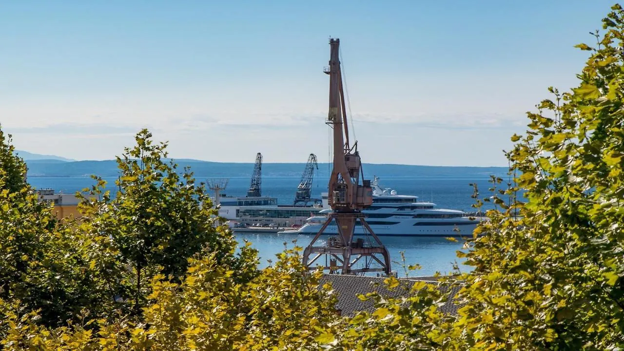 Apartments Bristol Rijeka