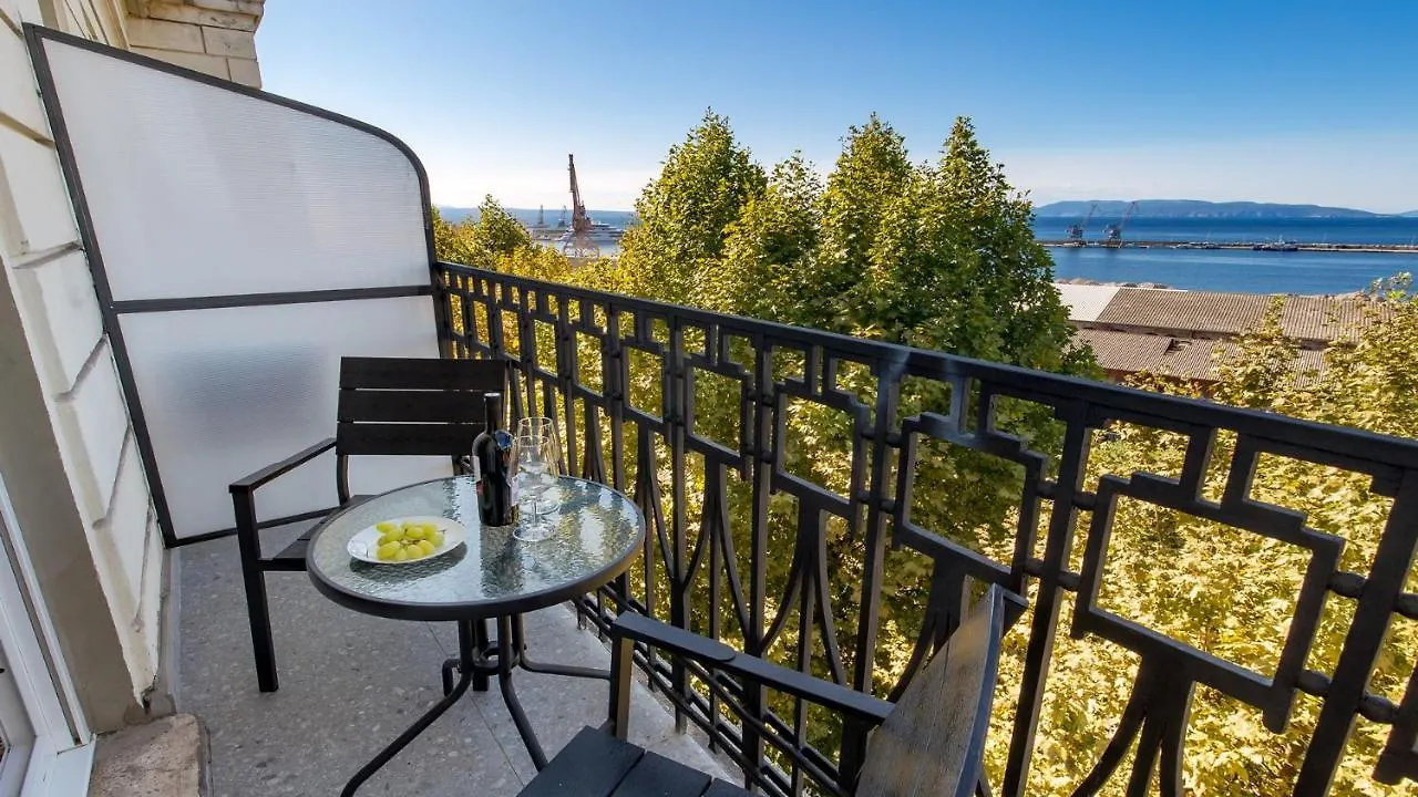 Apartments Bristol Rijeka